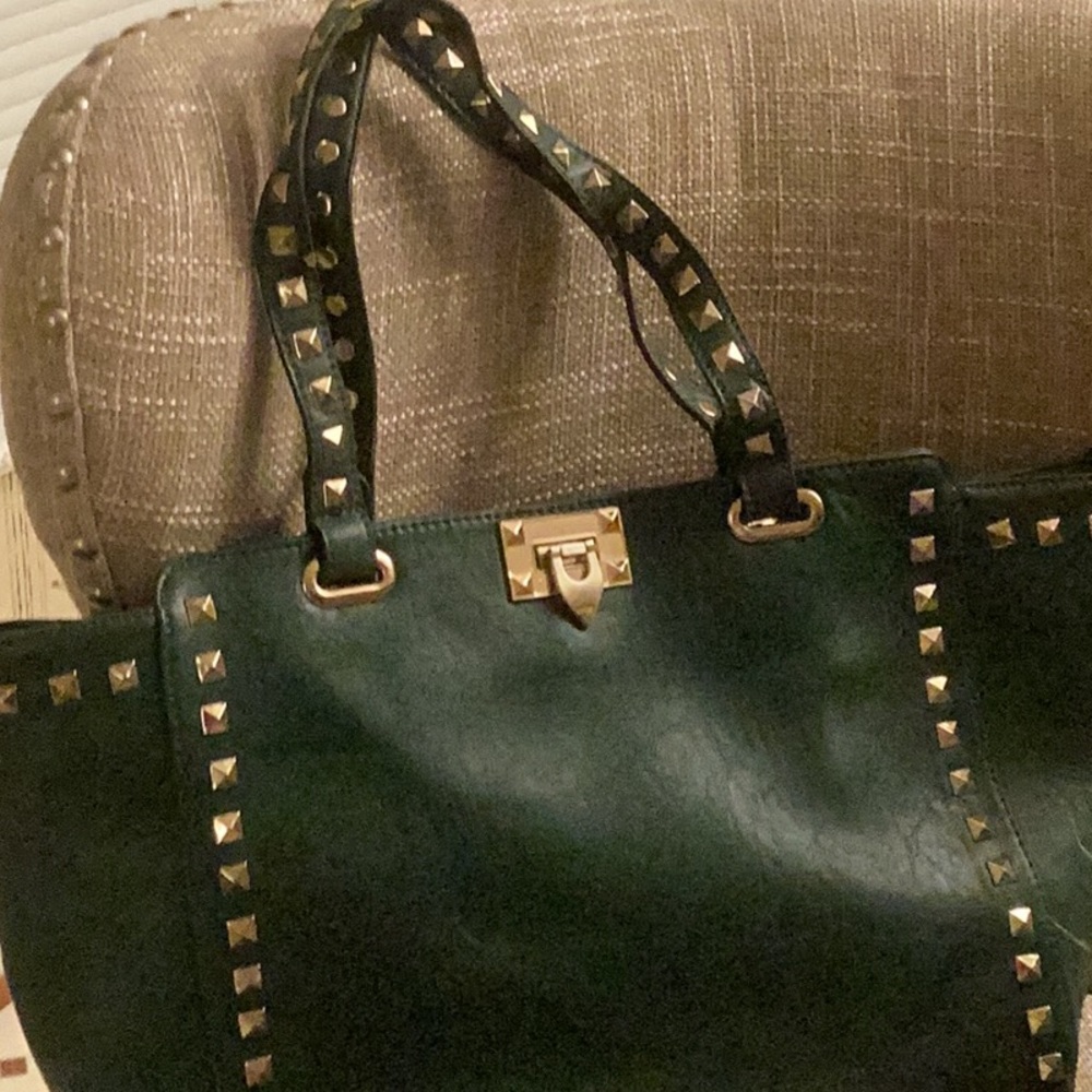 Handbag - Picture 2 of 3